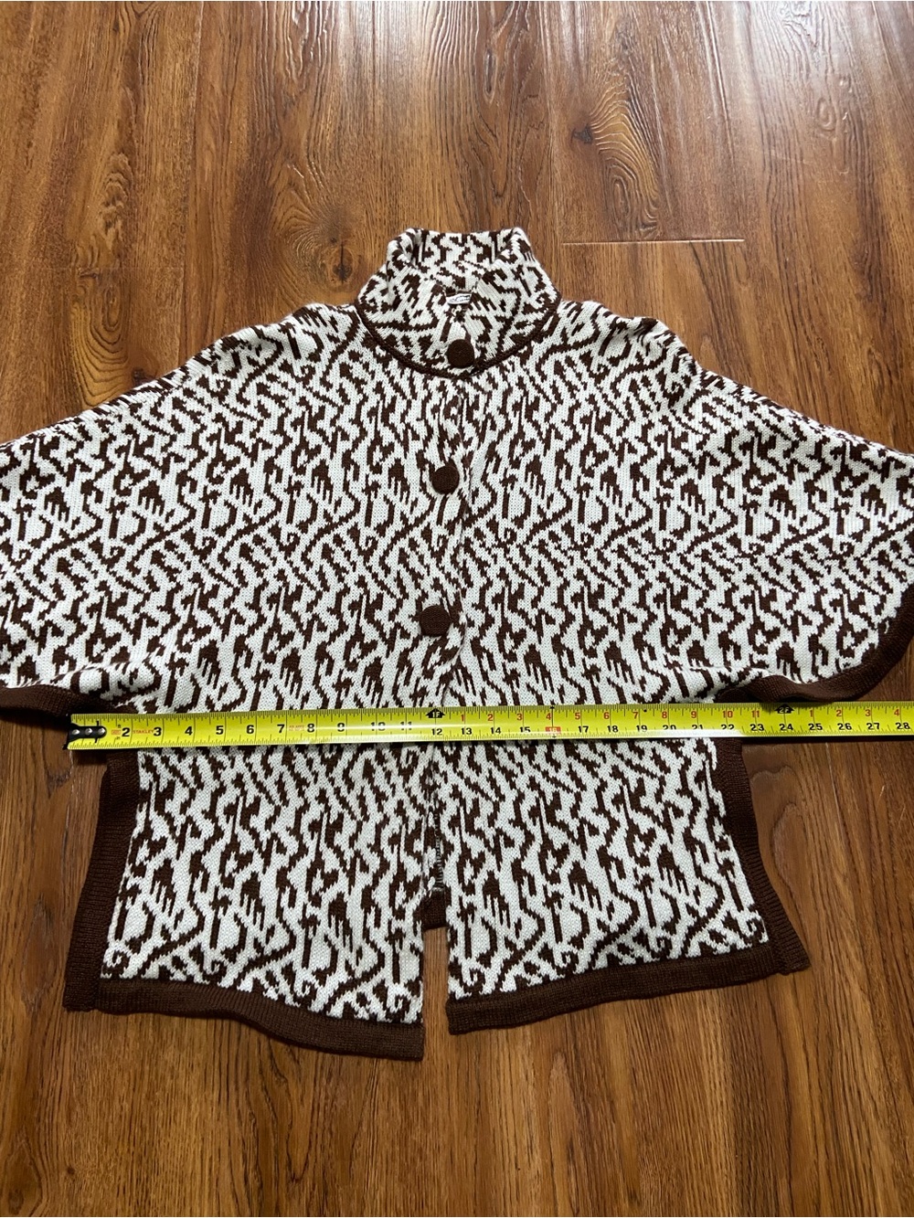 Alpha wool Brown & Cream Knit Button-Front Cape/Cardigan size L/XL - Picture 9 of 11